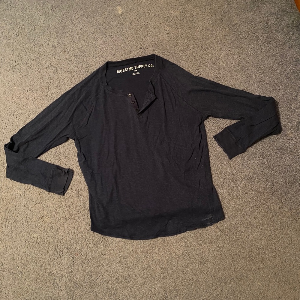Mossimo Supply Co. Mens Medium Navy Henley Shirt
